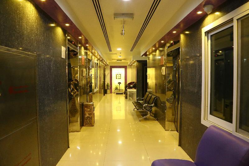 Golden Square Hotel Apartments 迪拜 外观 照片