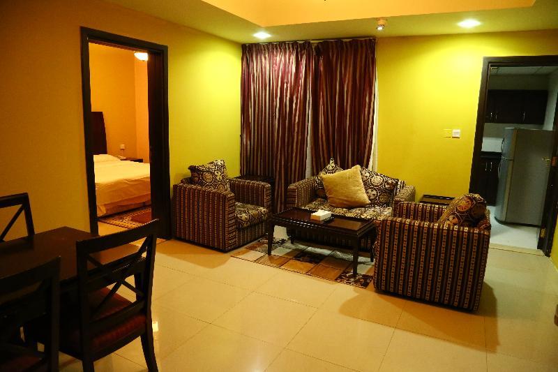Golden Square Hotel Apartments 迪拜 外观 照片