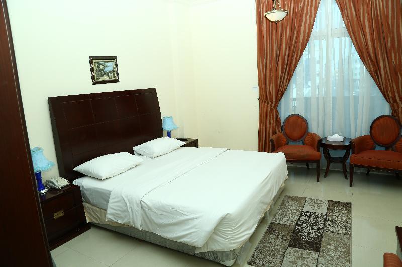 Golden Square Hotel Apartments 迪拜 外观 照片