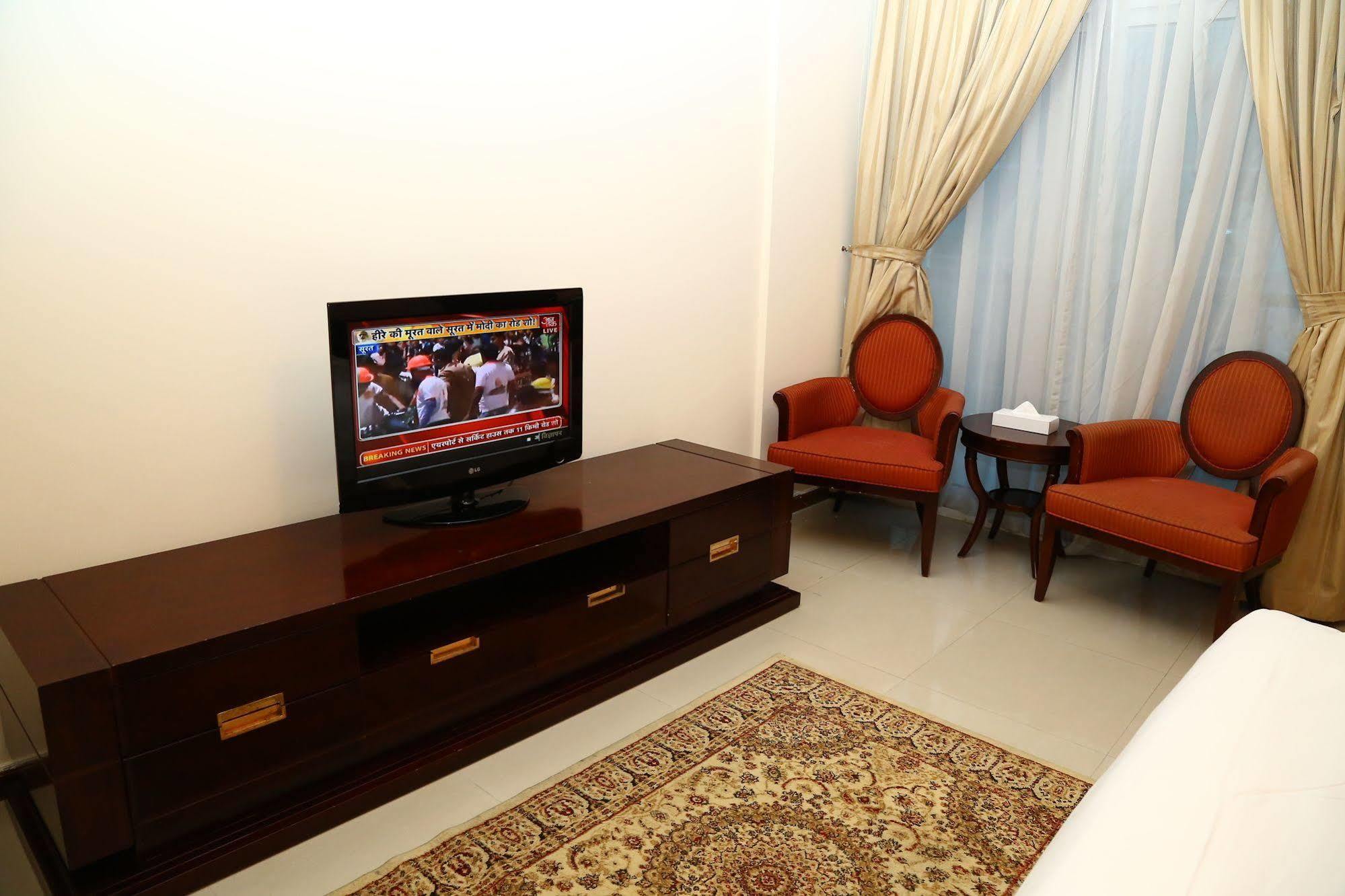 Golden Square Hotel Apartments 迪拜 外观 照片