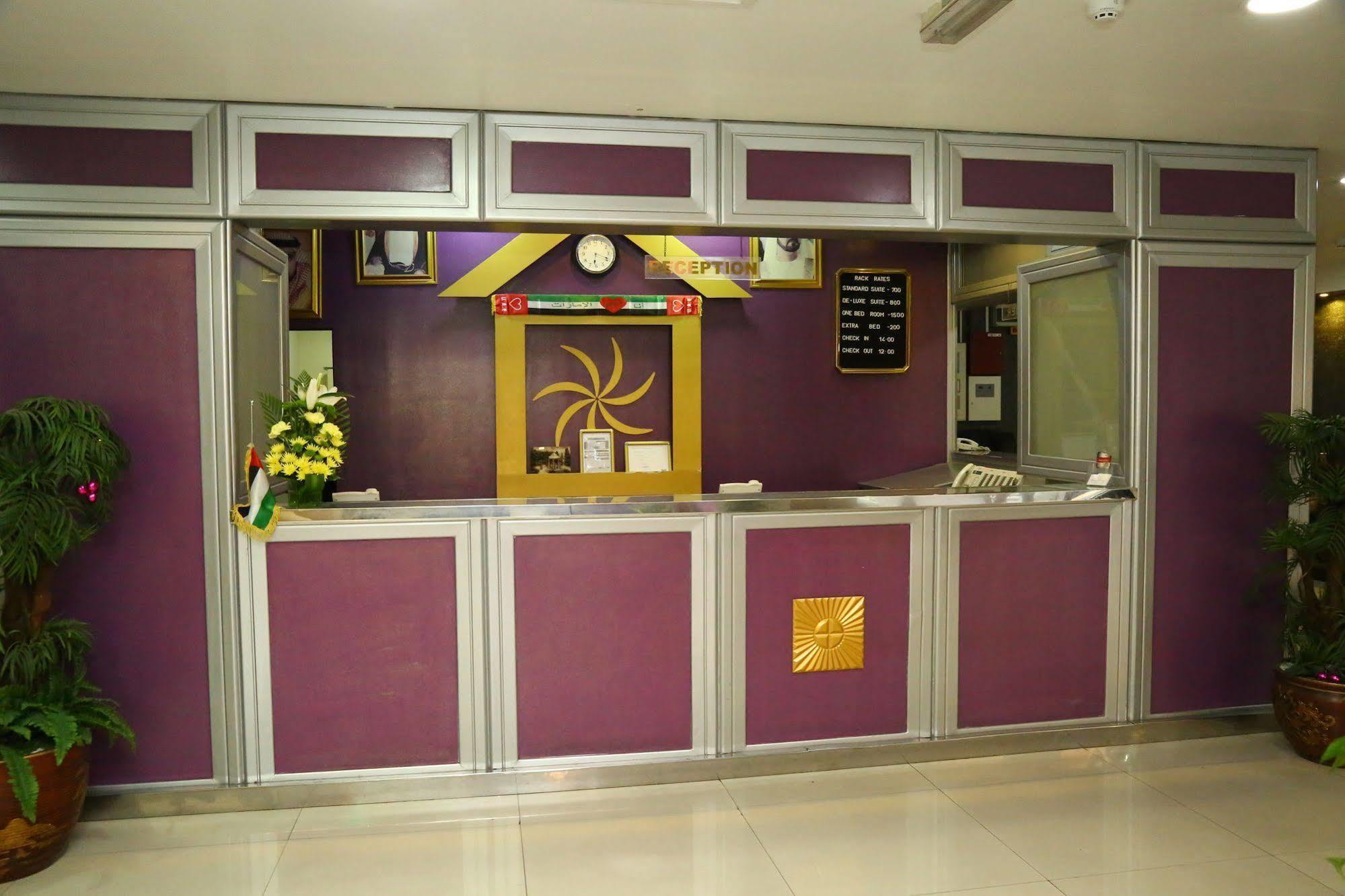 Golden Square Hotel Apartments 迪拜 外观 照片