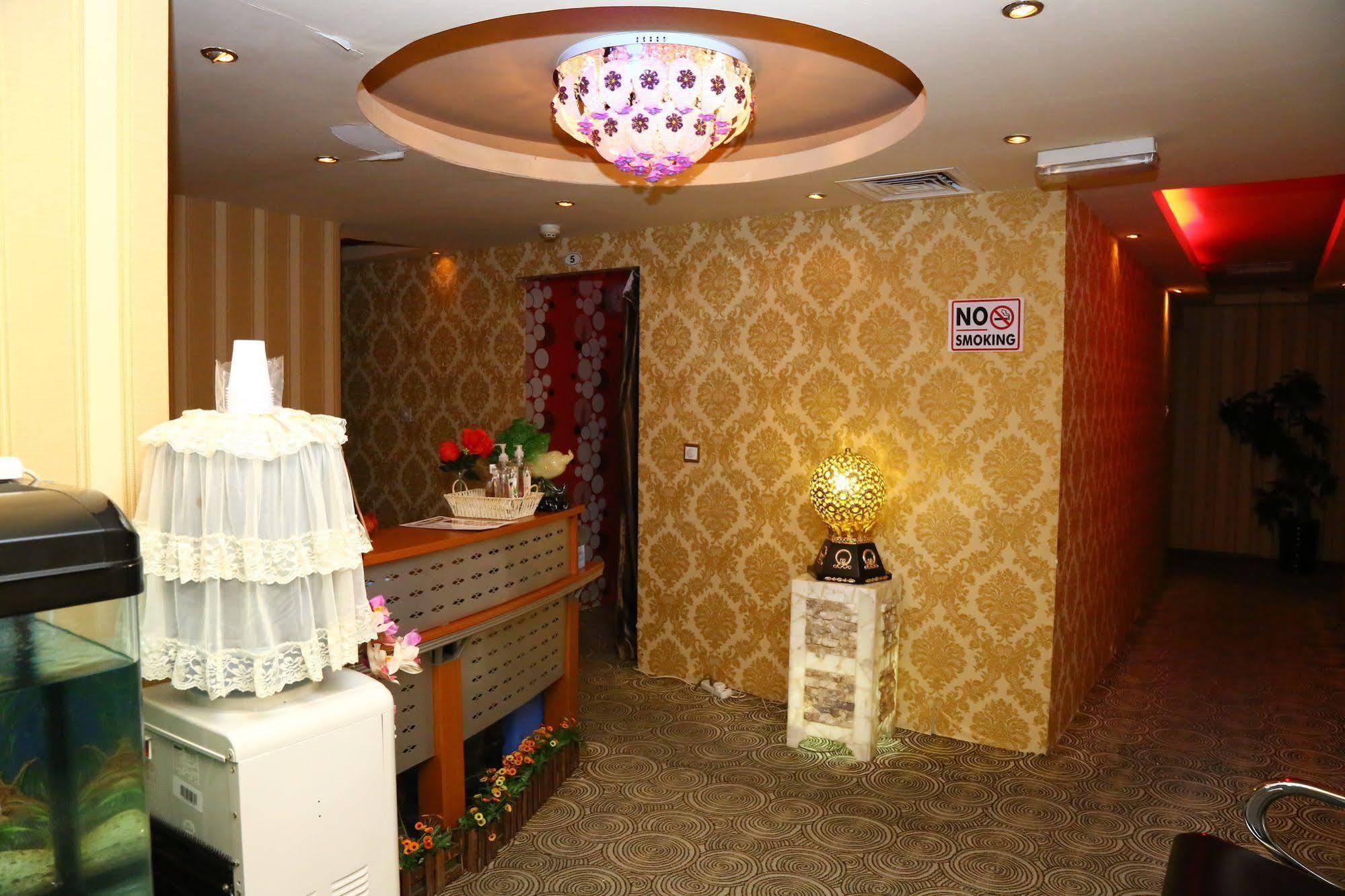 Golden Square Hotel Apartments 迪拜 外观 照片