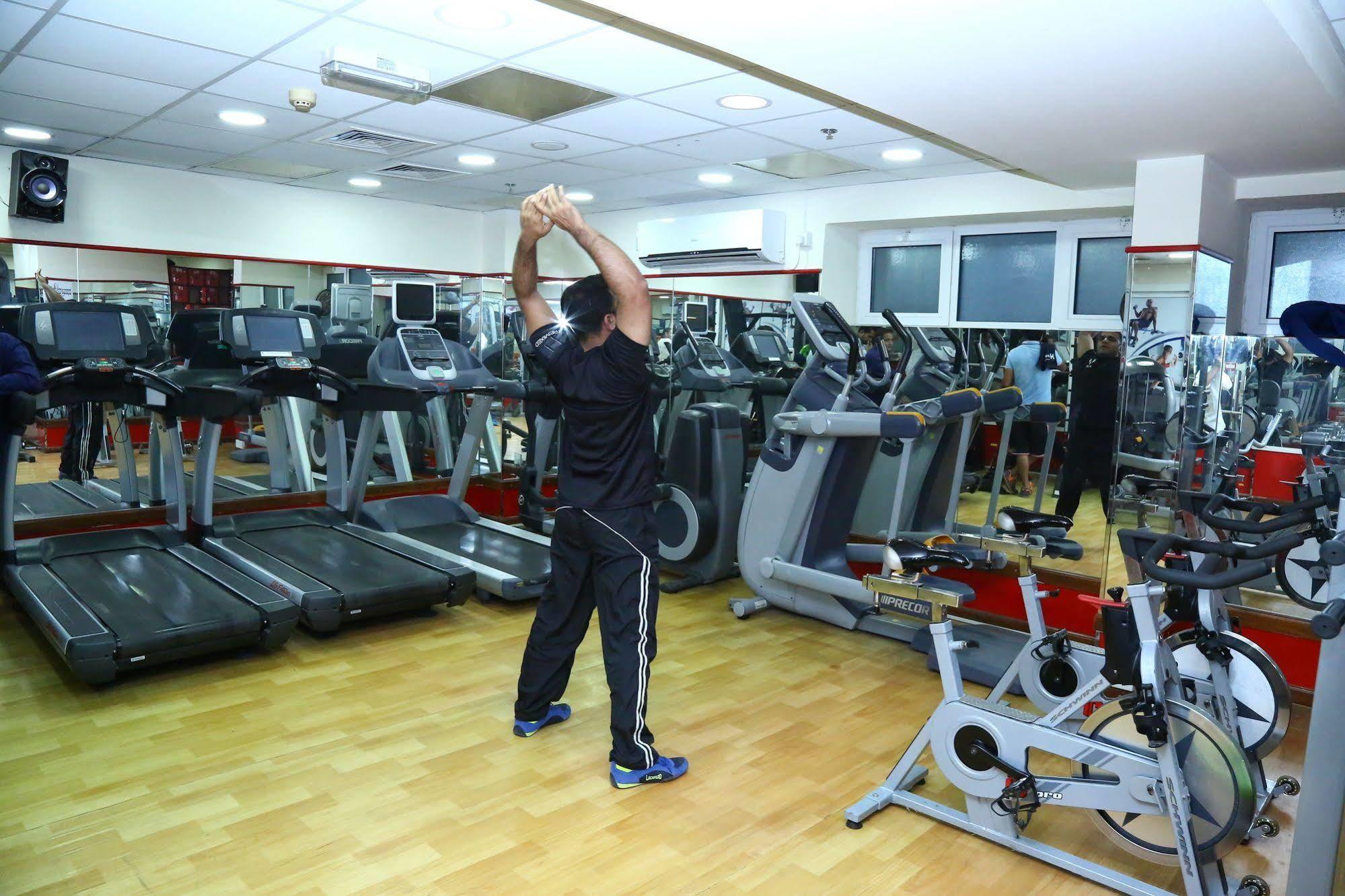 Golden Square Hotel Apartments 迪拜 外观 照片